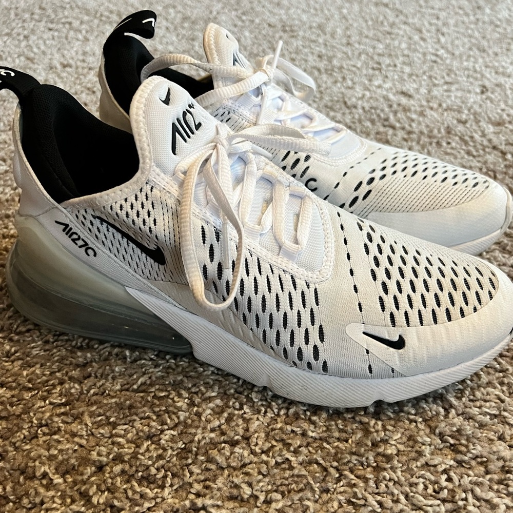 Women’s Nike 270 Air Max